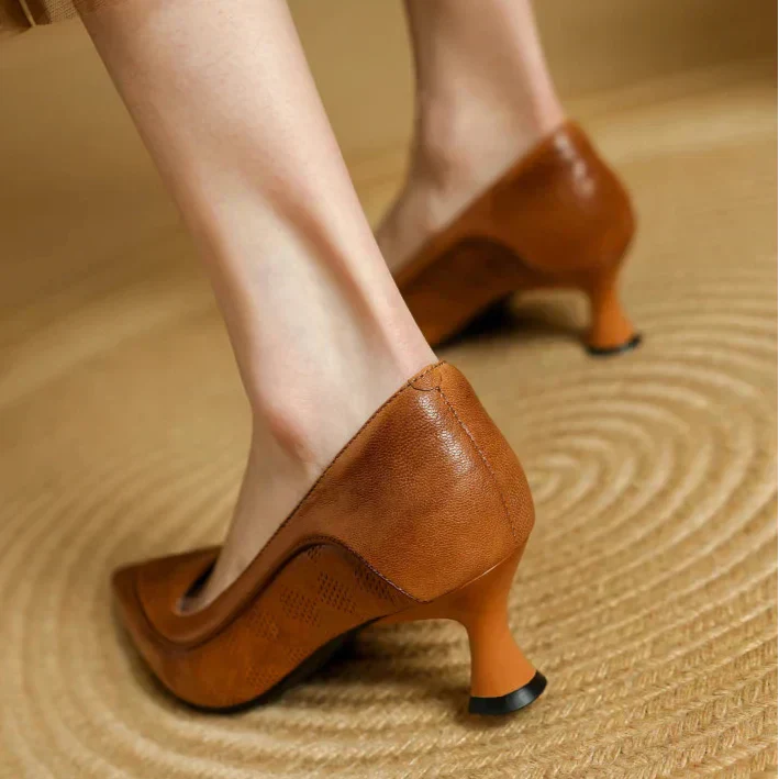 Lucia™ | Sculpted Mid Heel Pumps