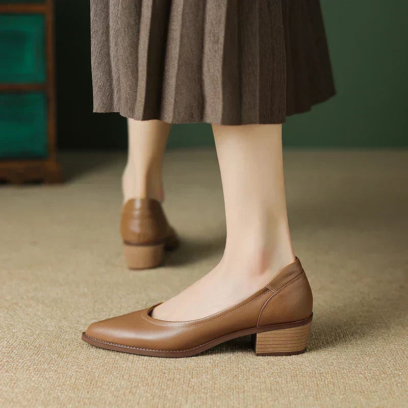 Aurelia™ | Mid Heel Everyday Pumps