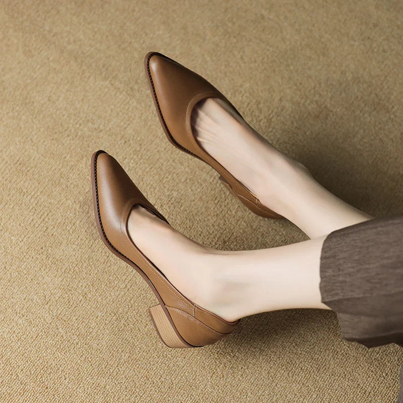 Aurelia™ | Mid Heel Everyday Pumps