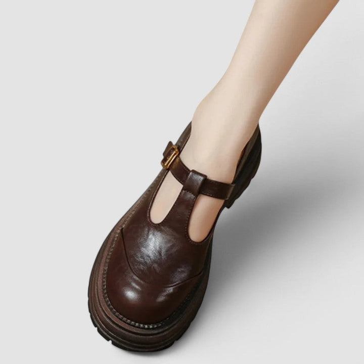 Vivian™ | Timeless Orthopedic Flat