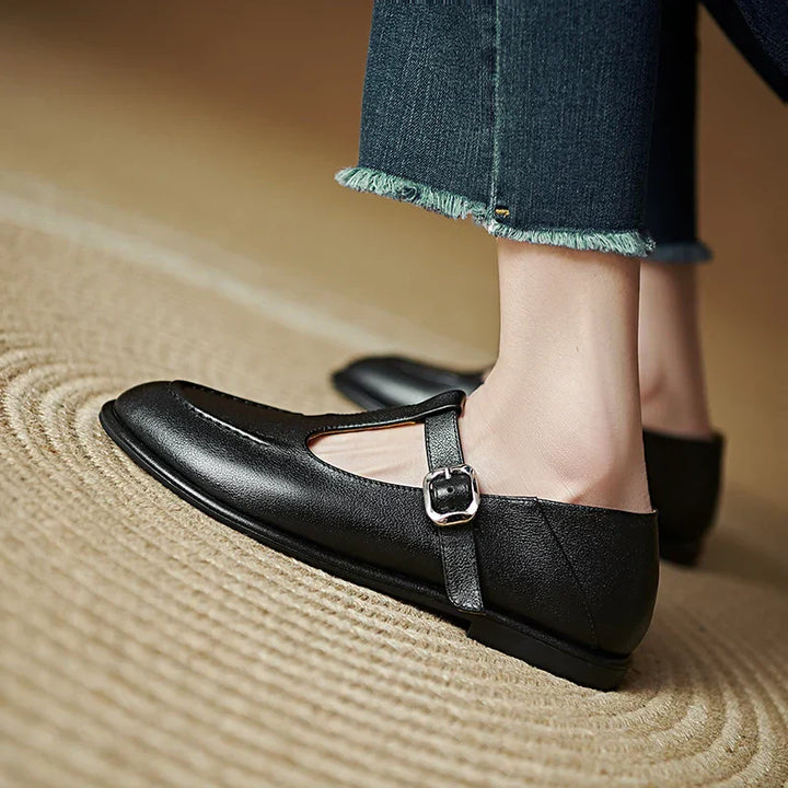 Lucinda™ | Vintage T Strap Low Heel Pumps