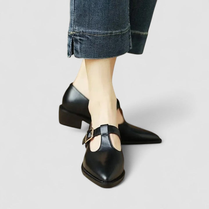 Adelaide™ | Everyday Orthopedic Flat