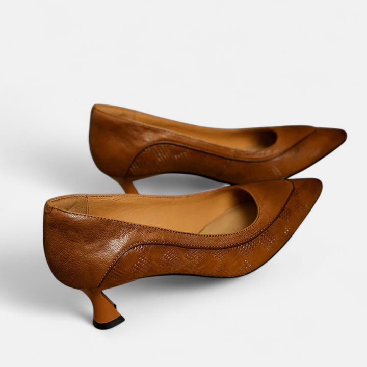 Clarisse™ | Timeless Pumps