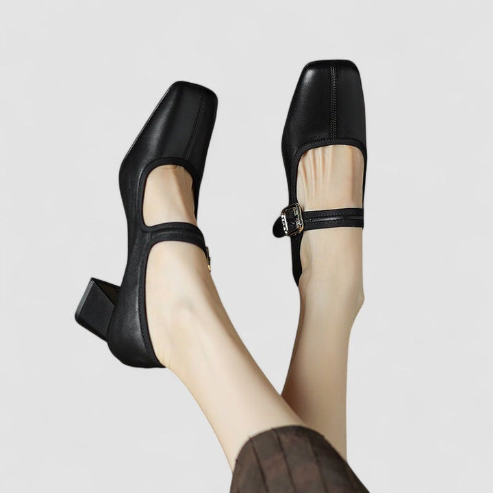 Harriet™ | Heritage Orthopedic Flat