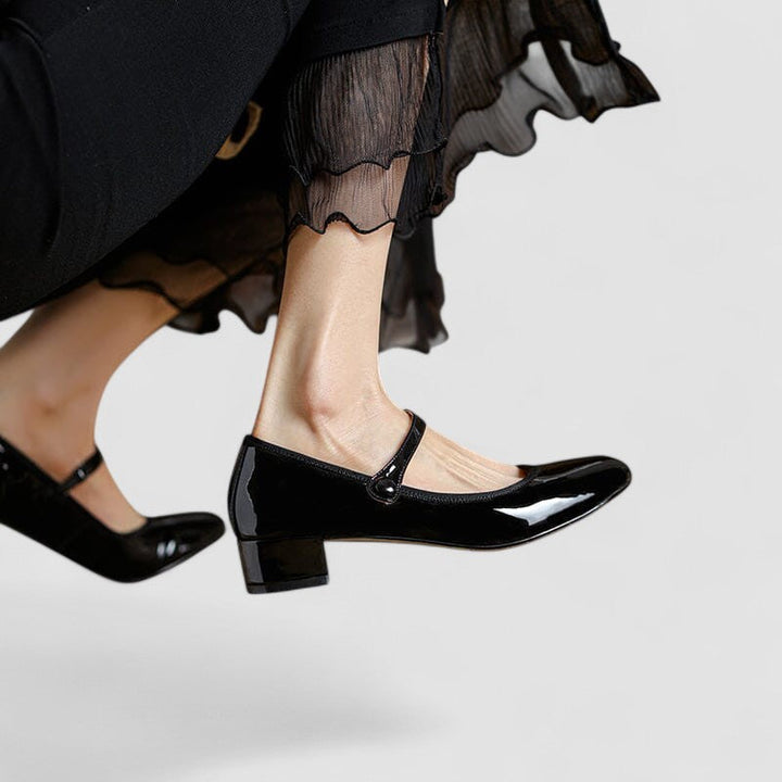 Constance™ | Modern Orthopedic Flat