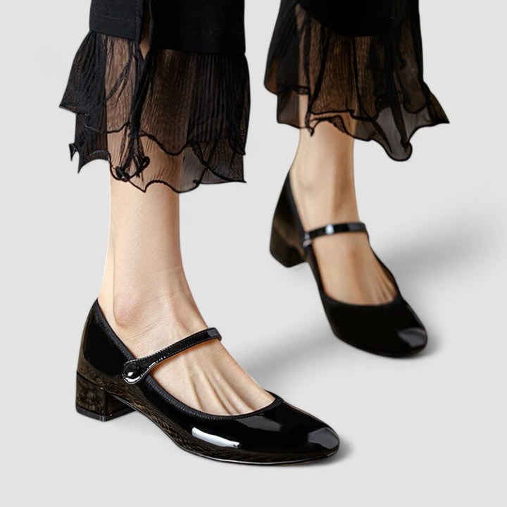 Constance™ | Modern Orthopedic Flat